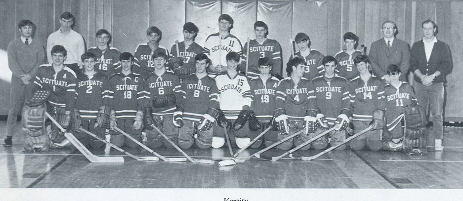 1970 varsity hockey team photo.jpg