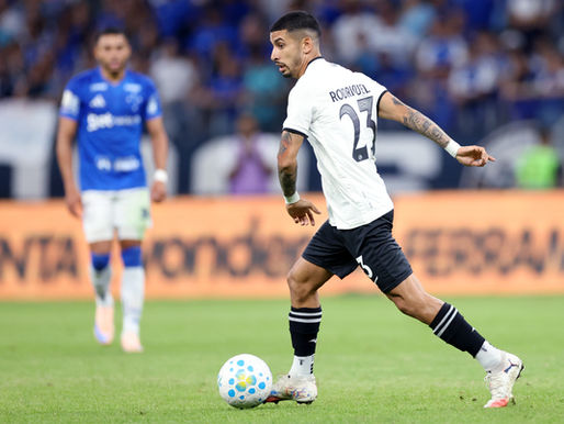 Santi Rodriguez em ação contra o Cruzeiro