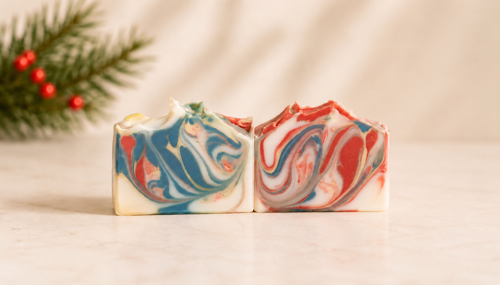 Merry Mistletoe Holiday Soap â€“ Pine, Currant & Cypress