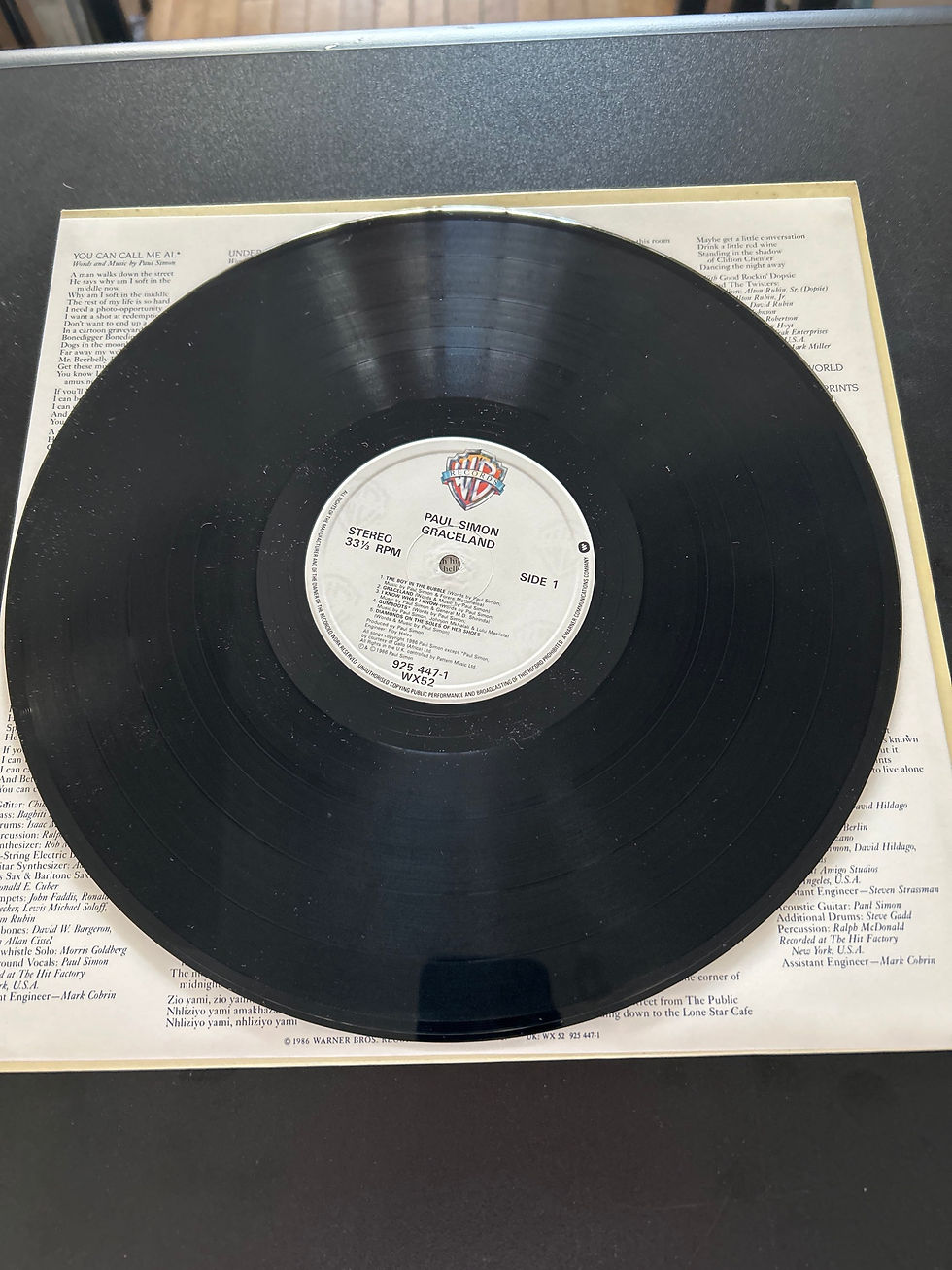 Thumbnail: Paul Simon - Graceland - VG+/VG+