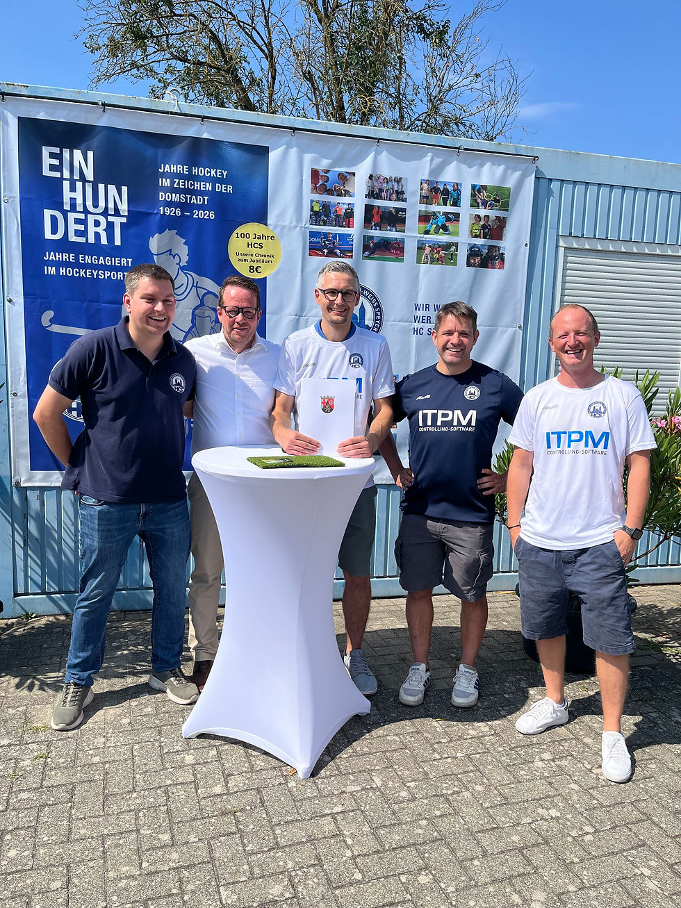 Startschuss für unseren neuen Kunstrasen