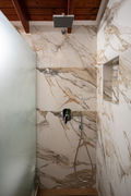 Suite Bathroom