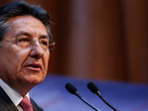 Martínez renunció por encubrir graves delitos de corrupción