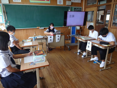 ディベートの学習(中2年生 10.20)