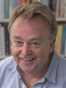 greg_mosse_headshot_4_colour_hi_res.jpg
