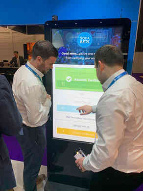 monitor touch mupi touch display touch digital signage display digital