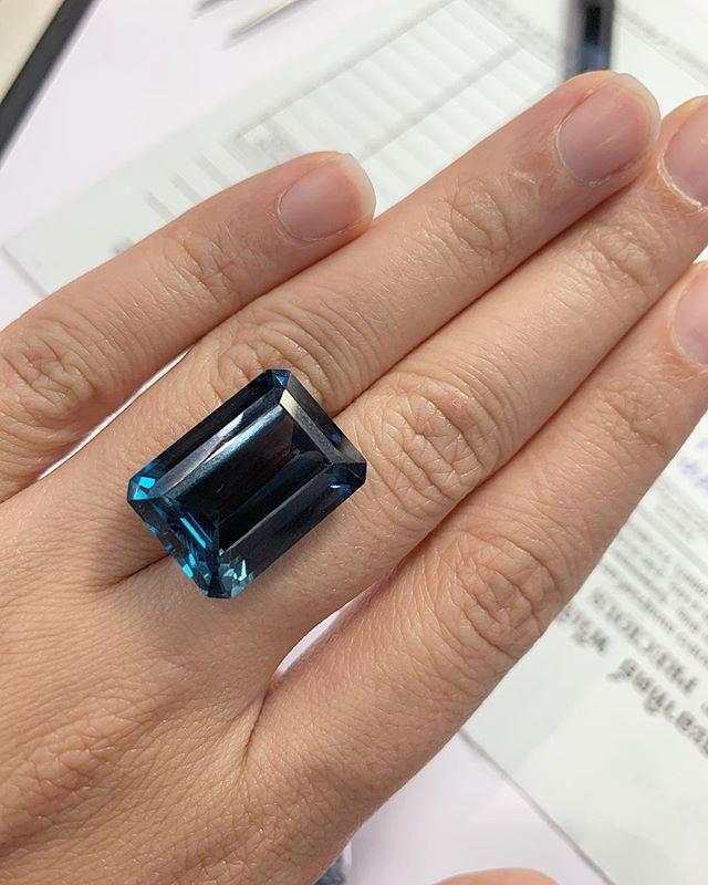 •IN LOVE with this LONDON BLUE TOPAZ•_#l