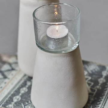 Dara-Candleholder-Small-Abigail-Ahern-2_360x.webp