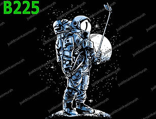 Selfie Astronaut.jpg
