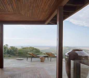 2424 living in out.jpg