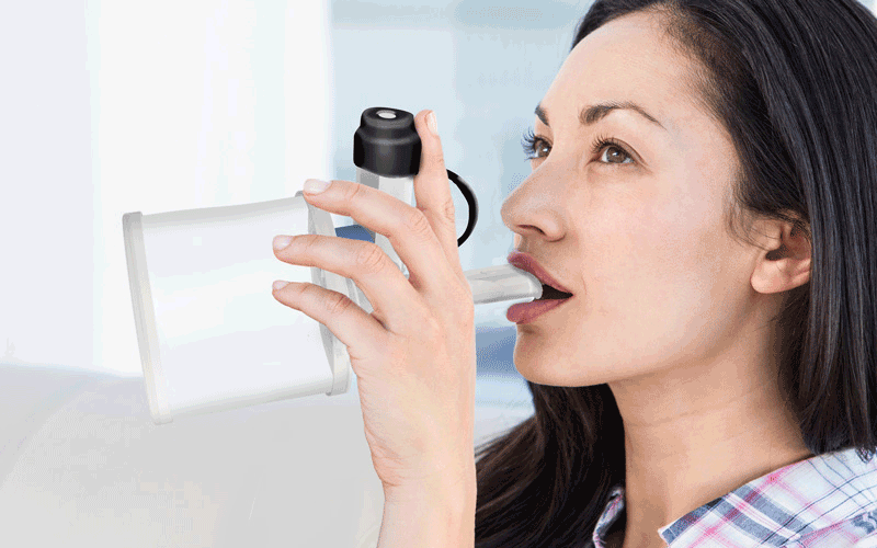gif_woman-closeup-inhaler-fast animate (1).gif