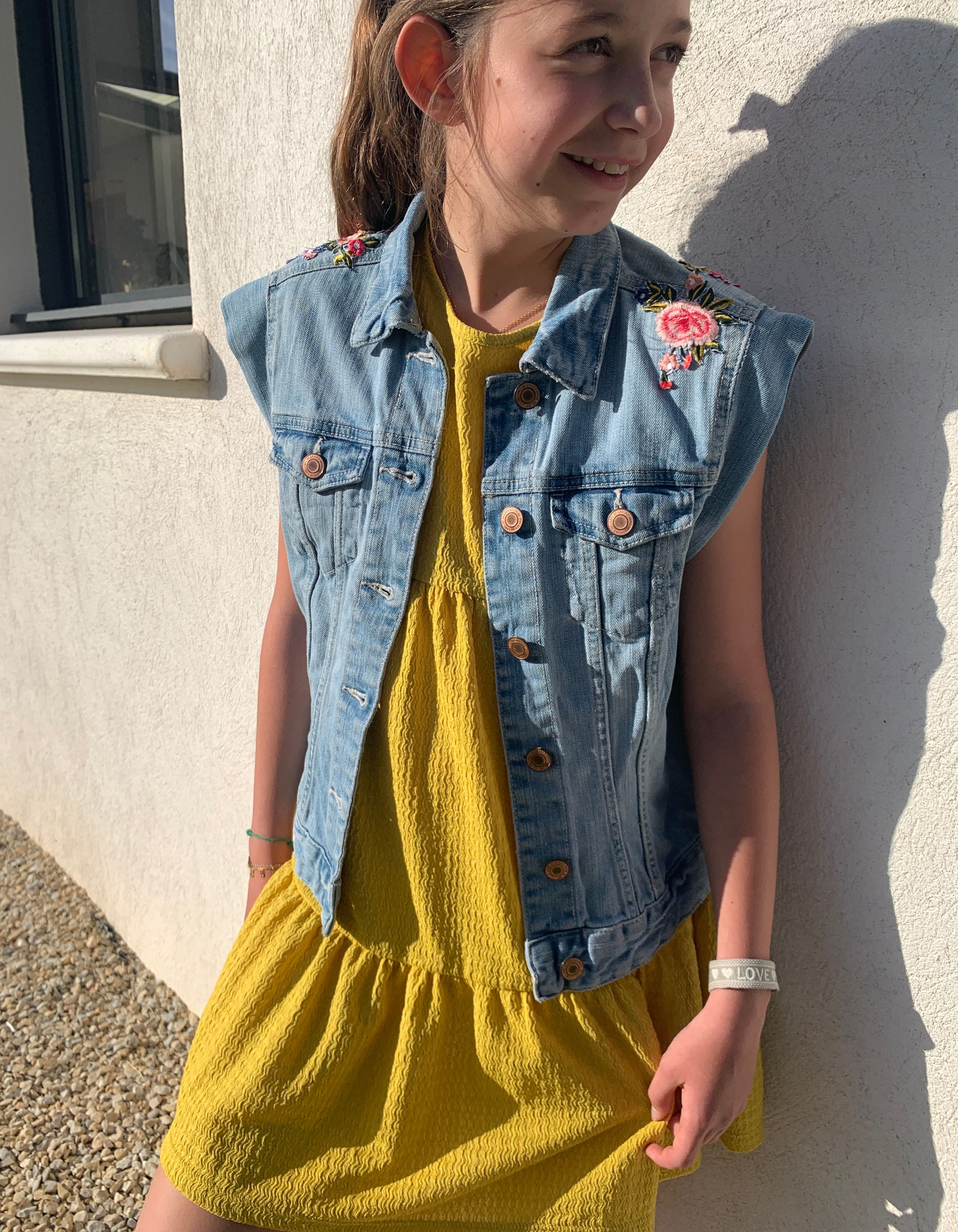 Veste en jean personnalisée avec broderies