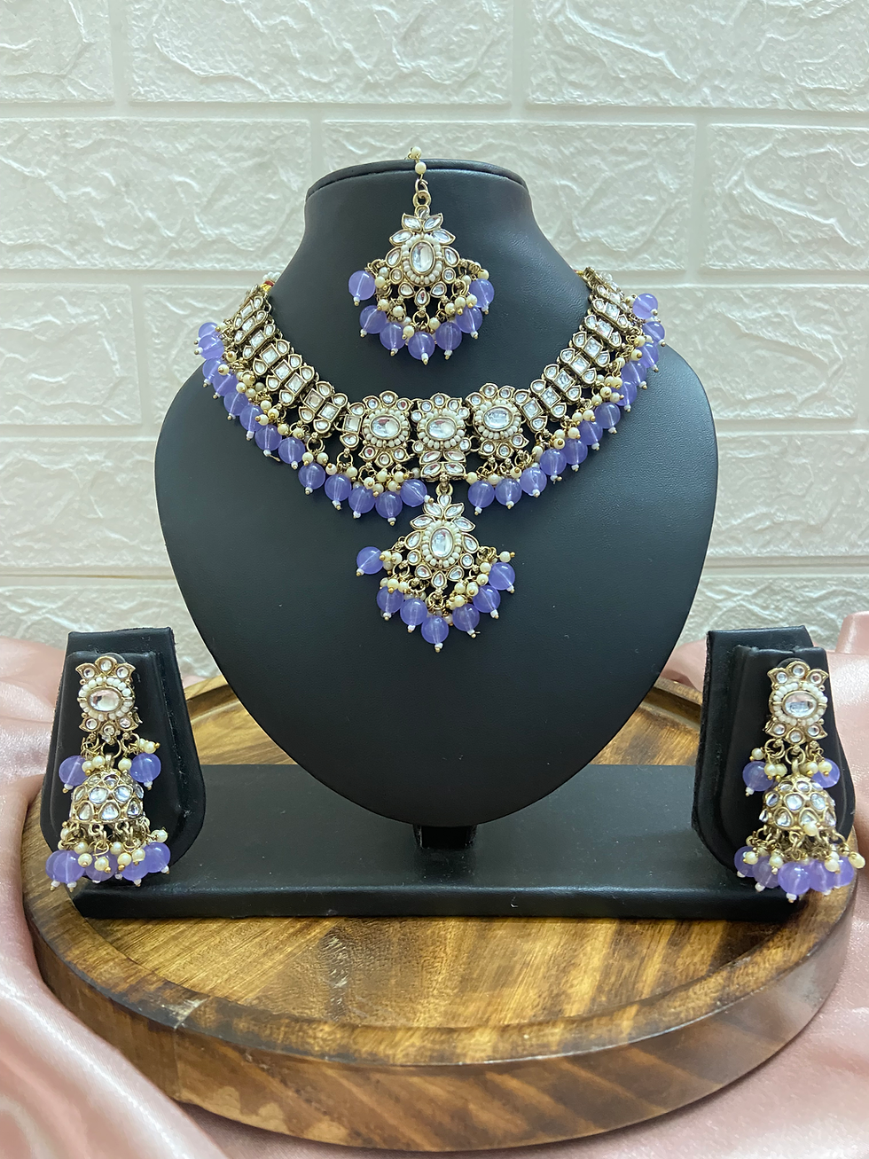 Thumbnail: Ziyaara Necklace 