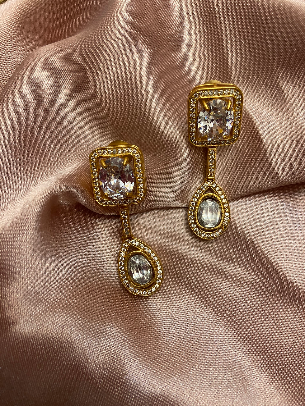 Thumbnail: Gildora Necklace Set