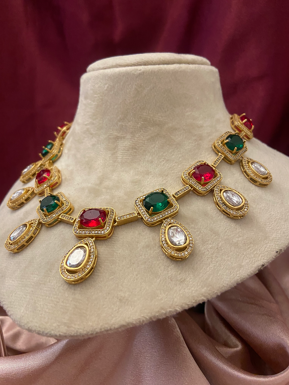 Thumbnail: Gildora Necklace Set