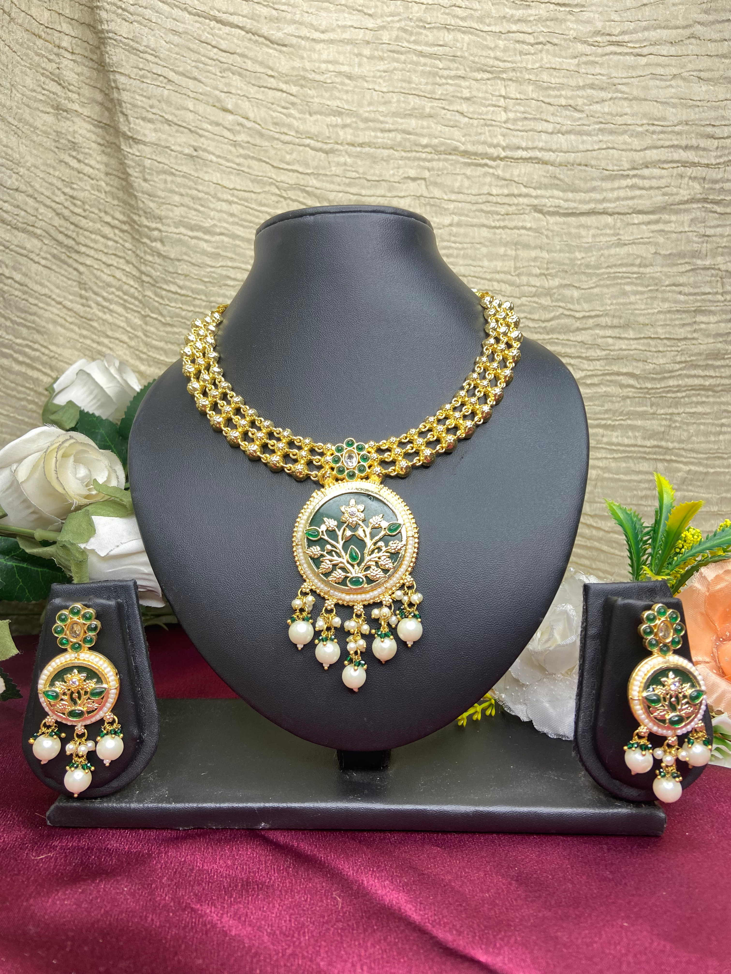 Gilded virasaat necklace 