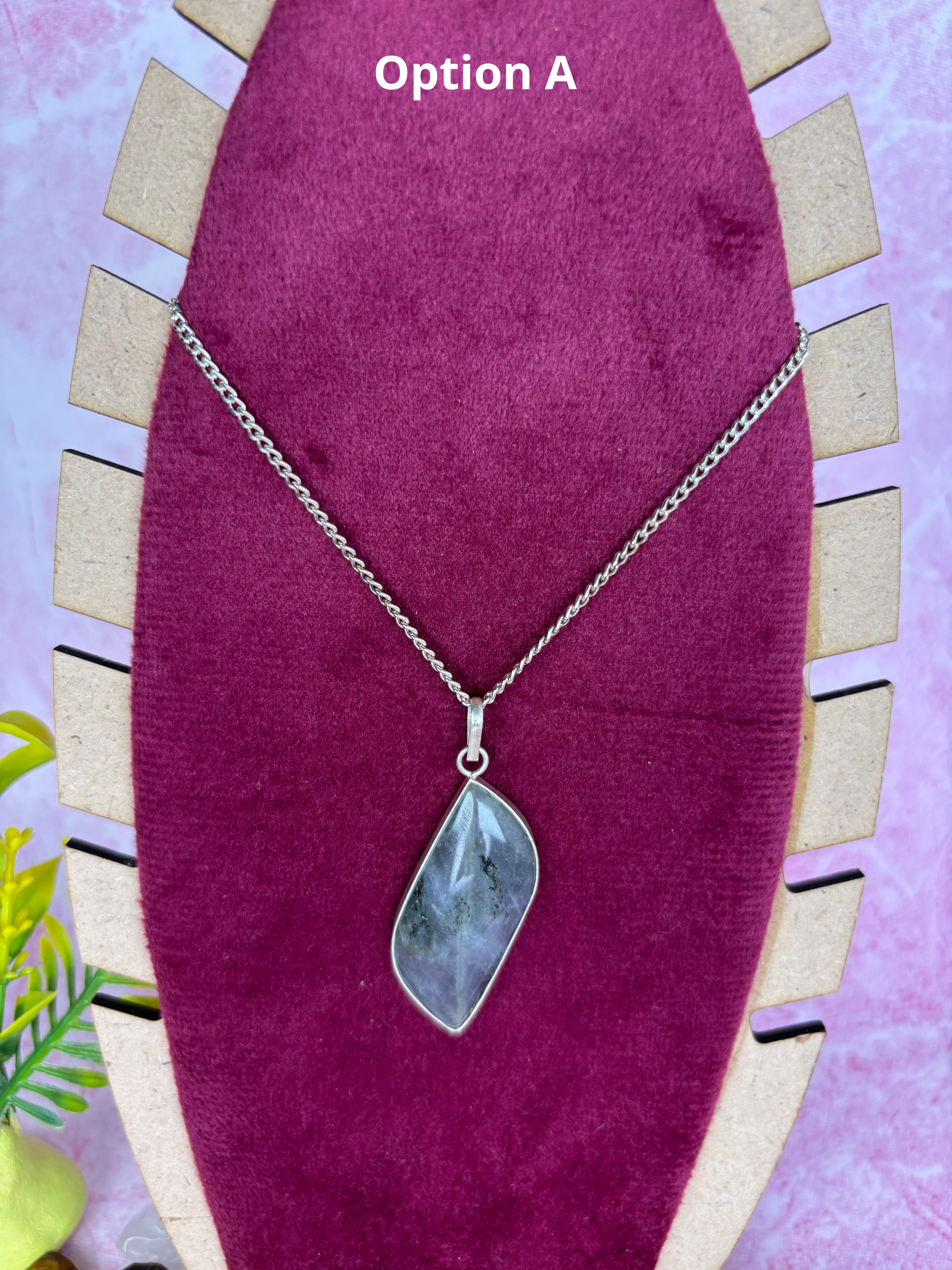 Labradorite Pendant