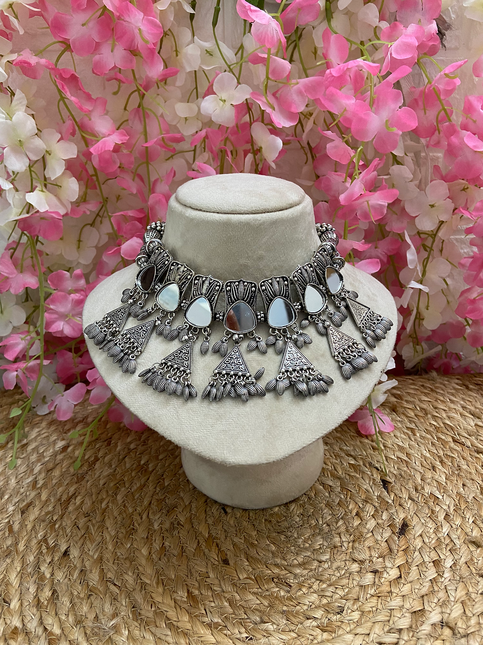 Sharvari silver choker