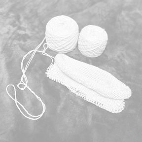 Hanknitting a cocoon,