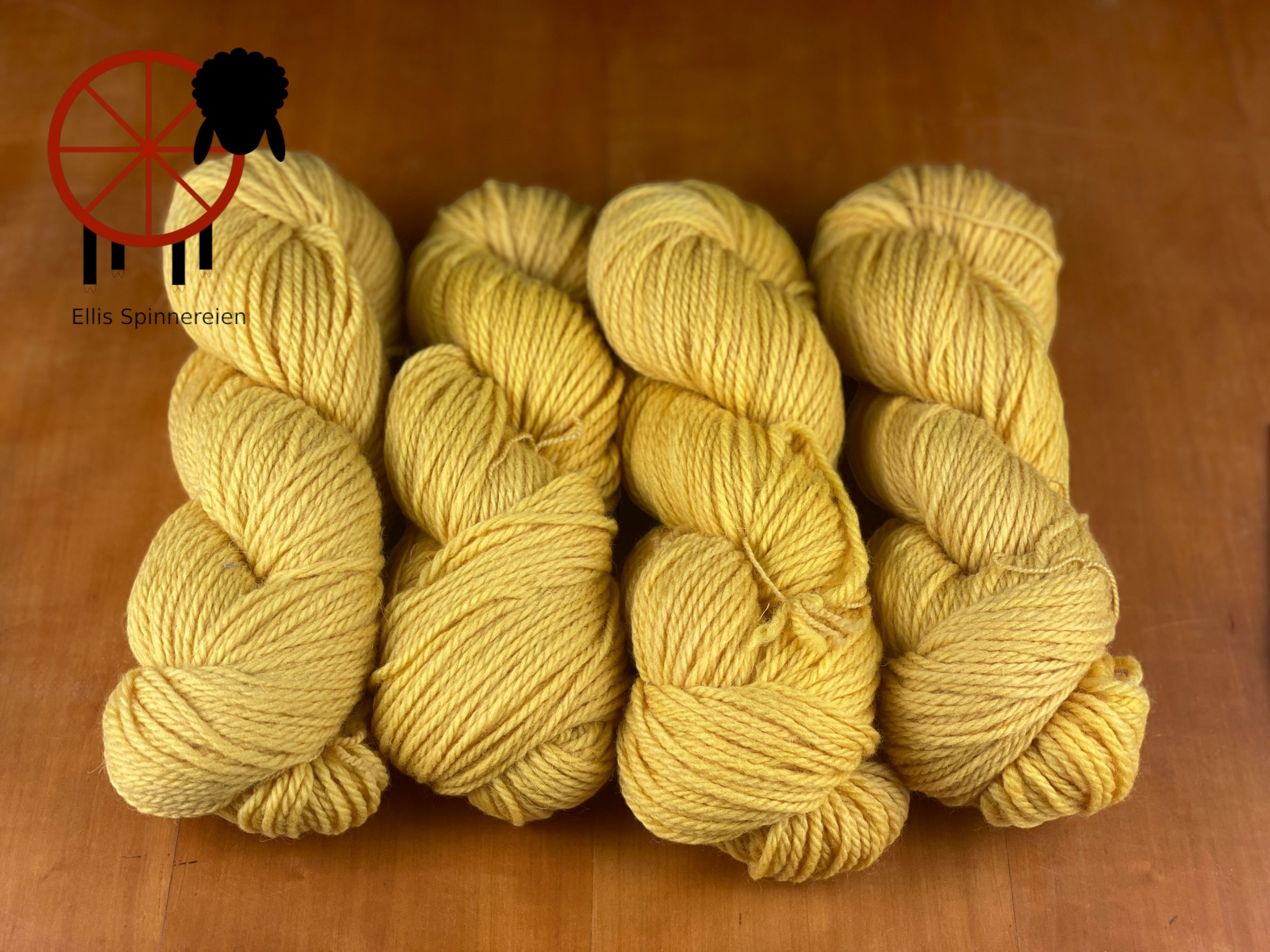 Pflanzengefärbt - Sonnengelb