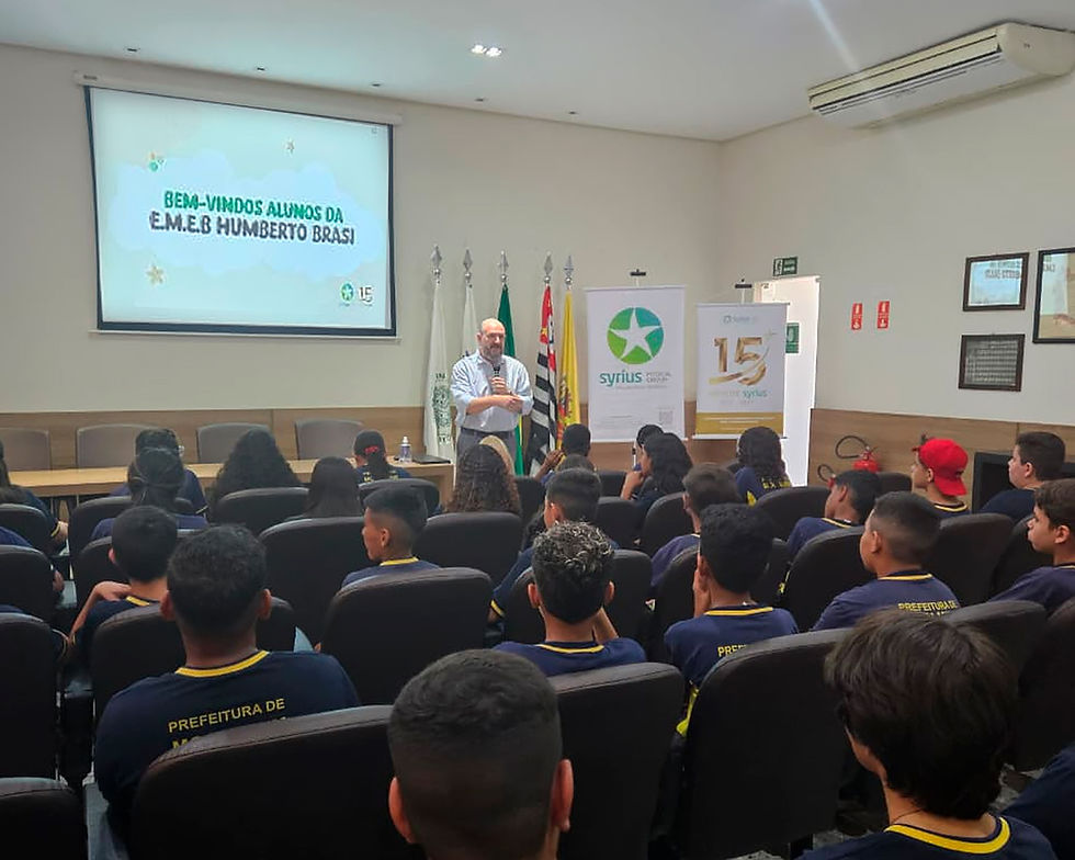 Estudantes foram recepcionados pelo Presidente do Grupo, Dr. Marcelo Galloro