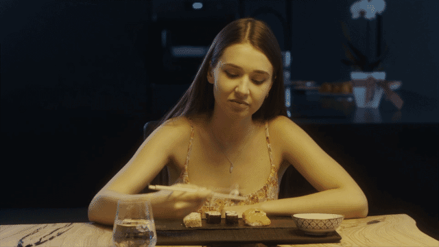 16-SUSHI.gif