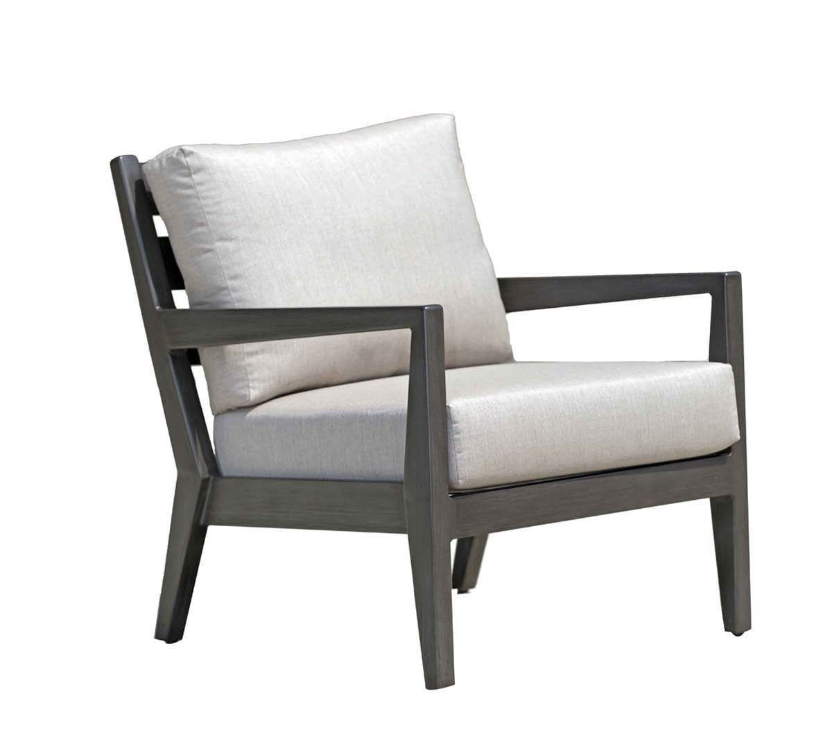 LUCIA CLUB CHAIR