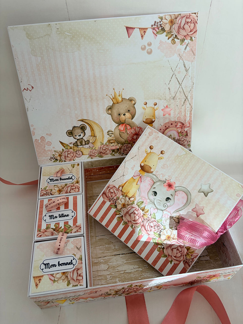 Miniature : 🎀 Curl and Girl – Coffret Naissance Bébé Fille ✨👶