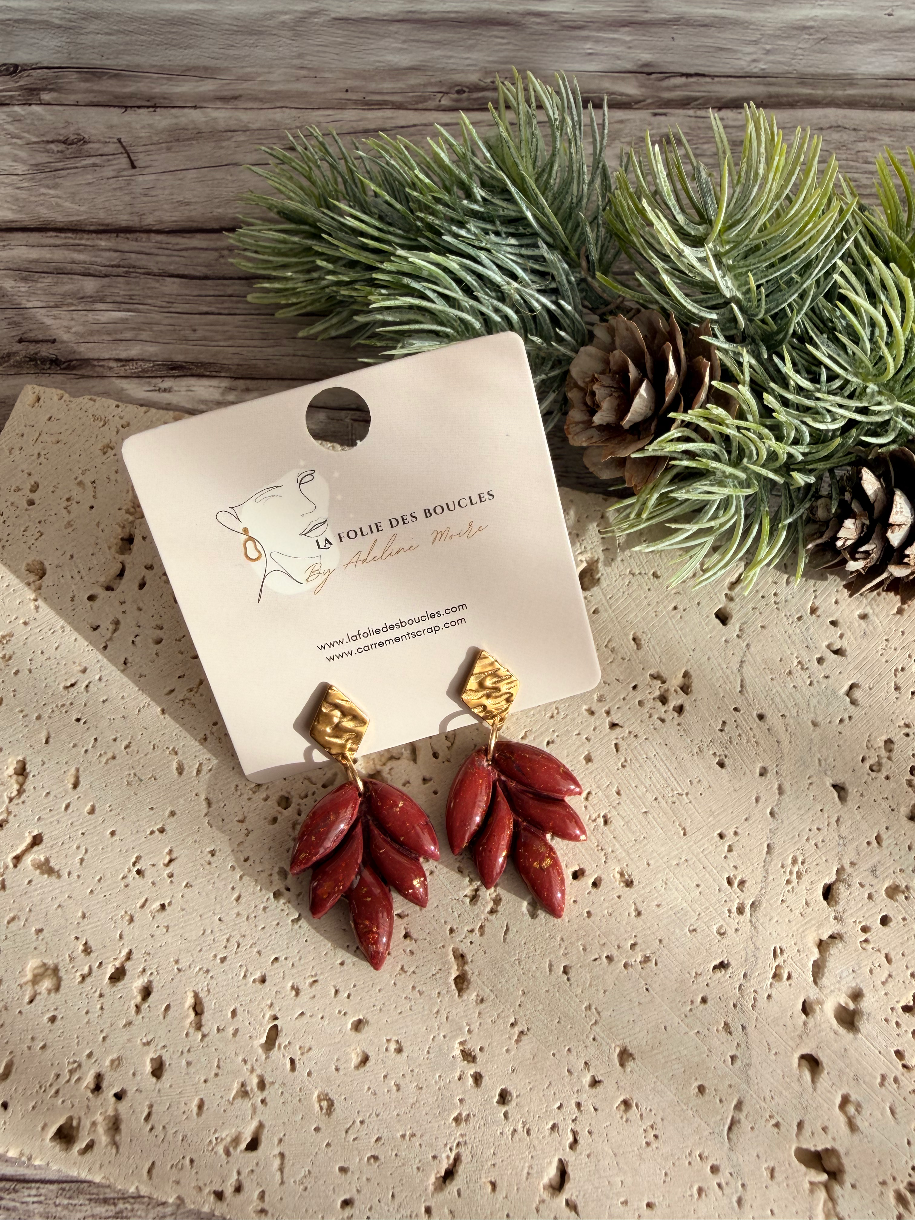 "Boucles d'oreilles mini feuilles fait main pâte polymère résine UV bijoux artisanal France
