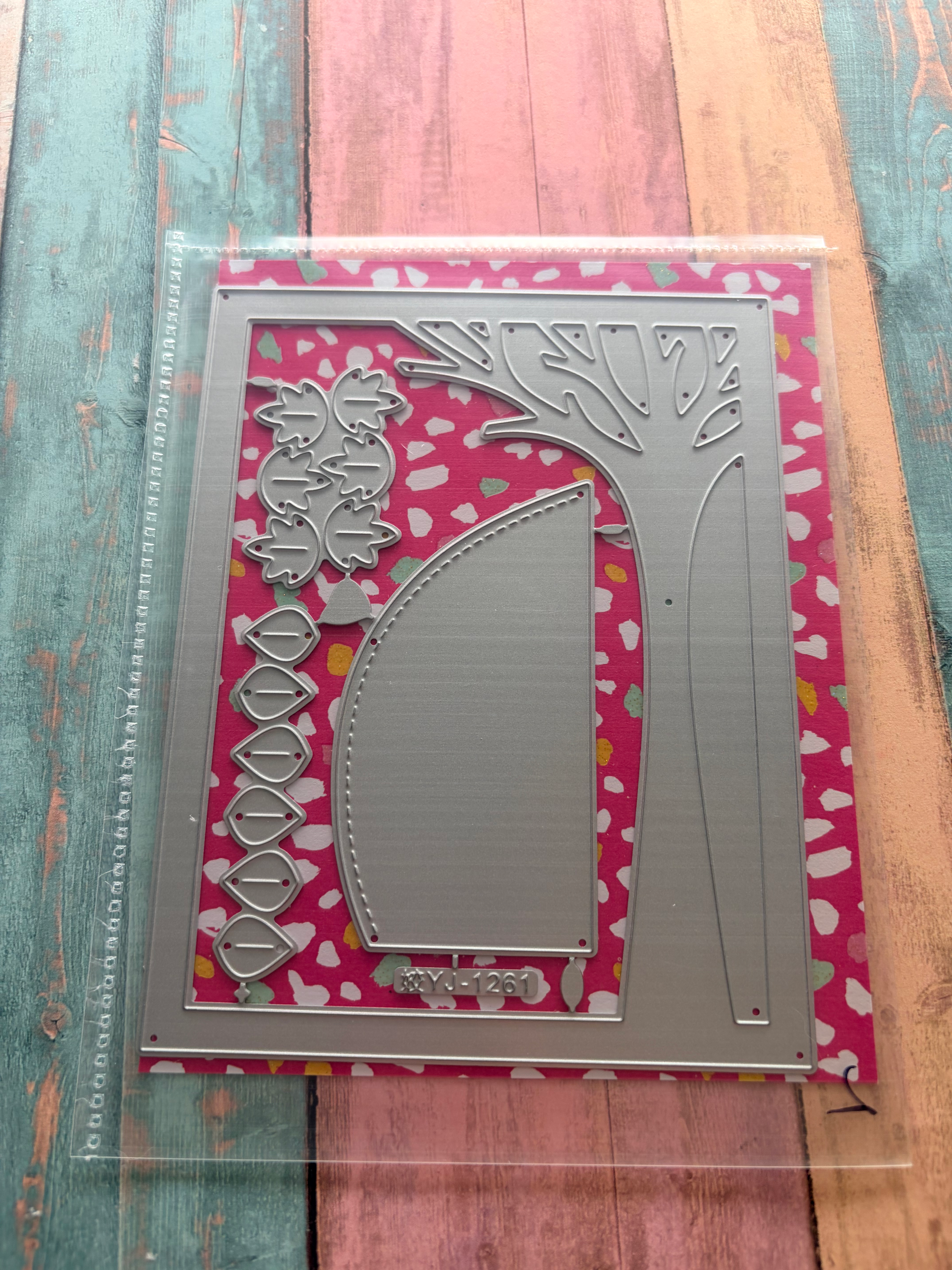 🌳 Die de Découpe Métal – Scène Arbre & Fenêtre Nature