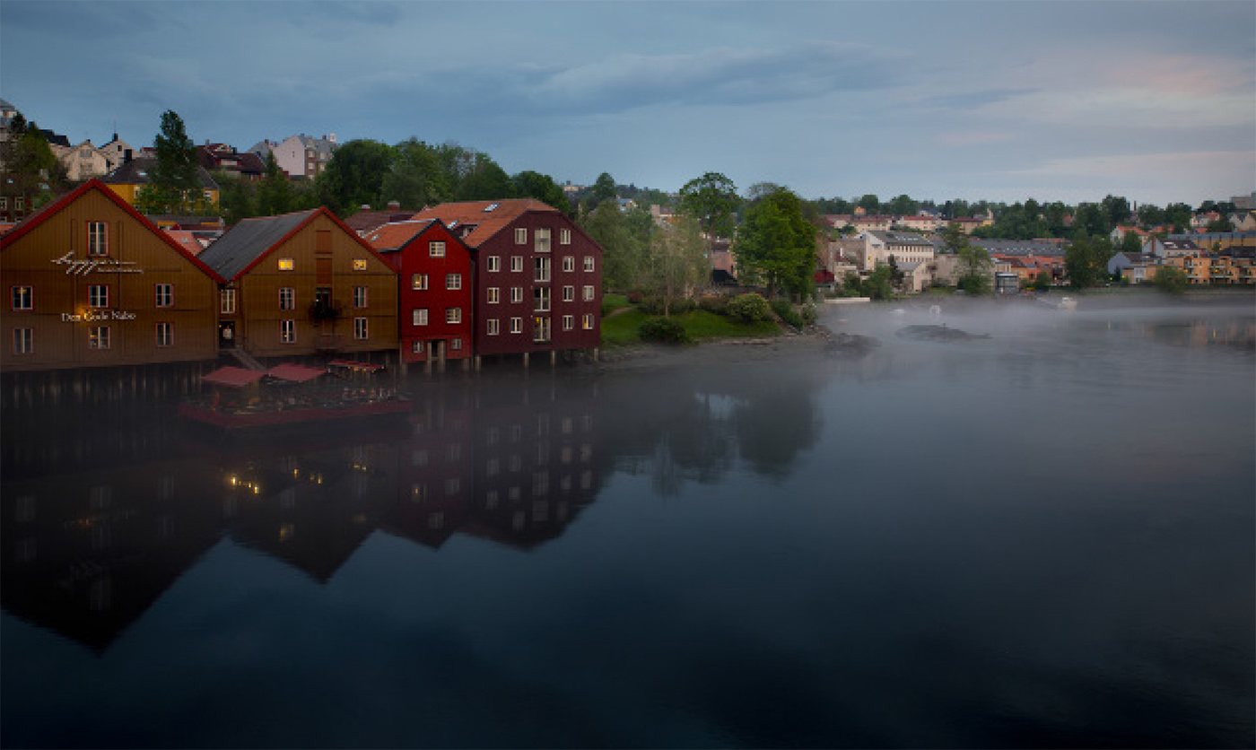 Trondheim // Nidelva i tåke