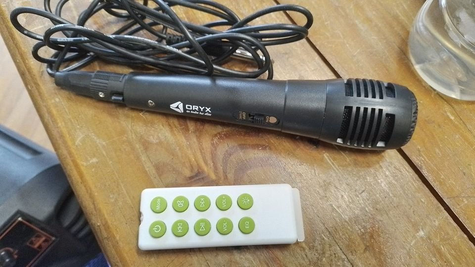 Miniatura: 🔊 Parlante Portátil Oryx Venezia Mic BT 15 | 40W | Con micrófono | Bluetooth |