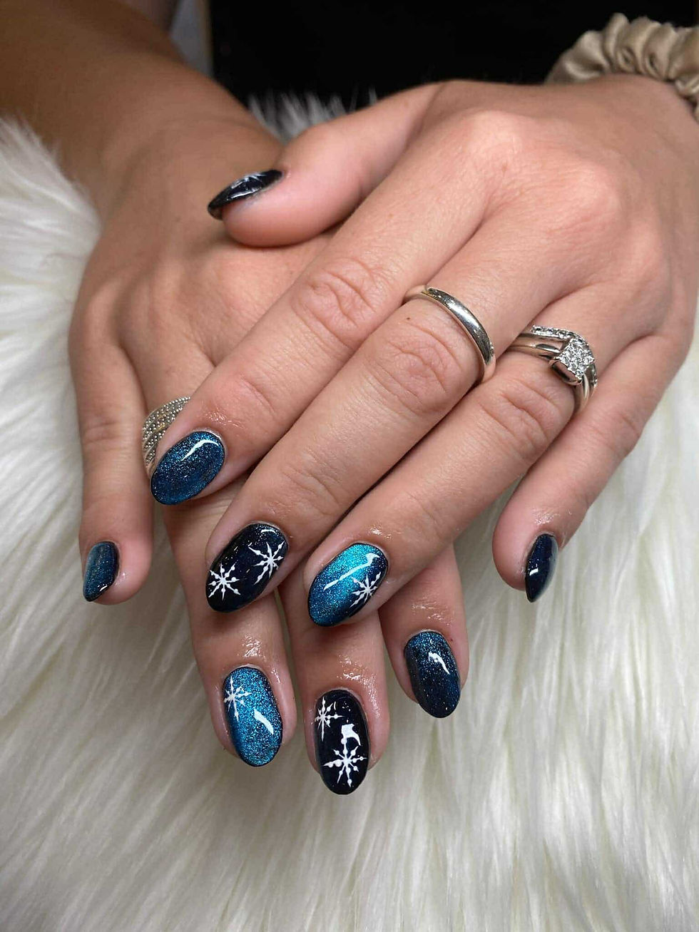 nails