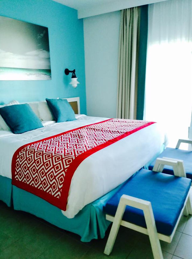 Club Med Turquoise, Voyages Isana
