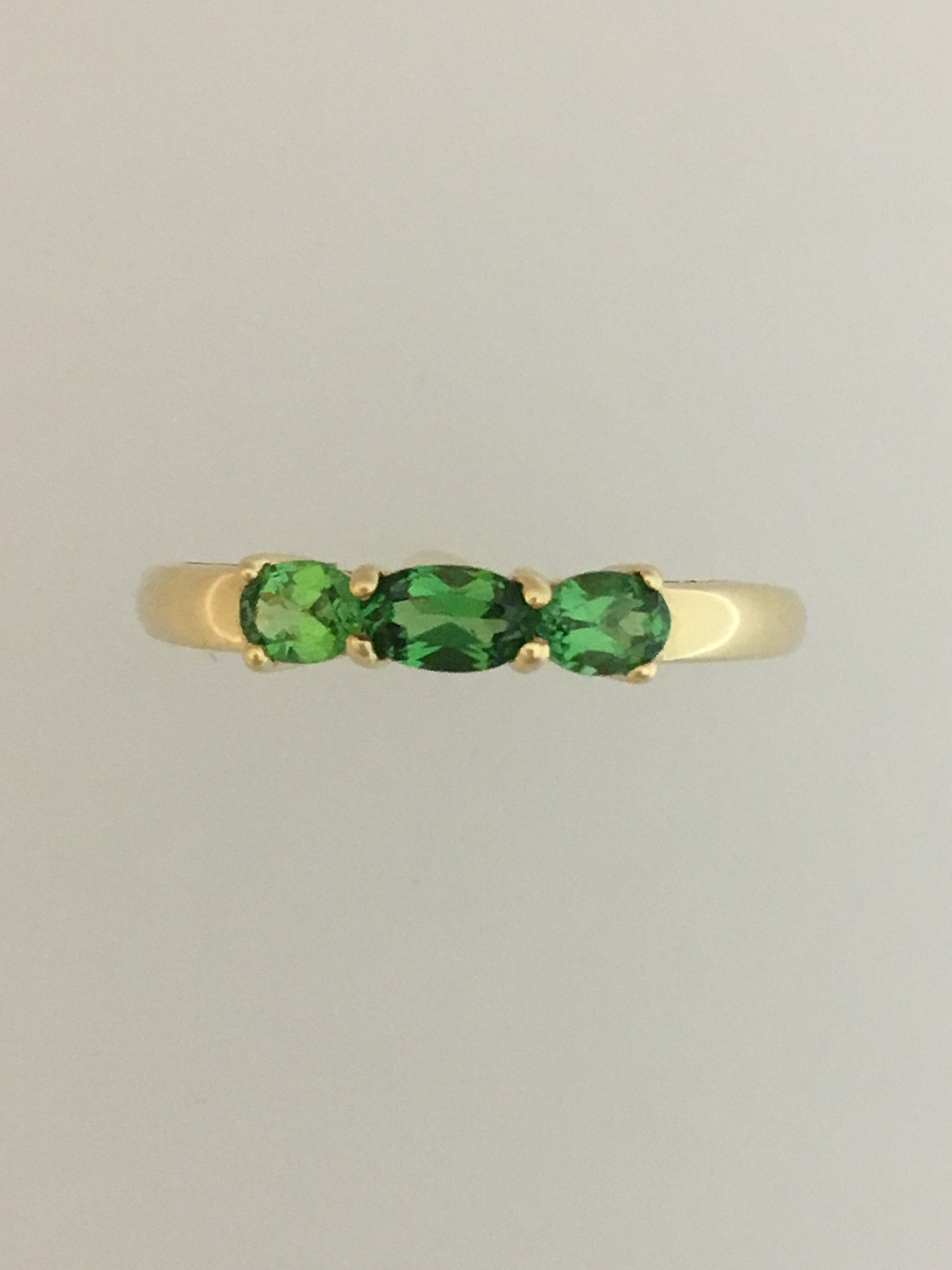 14k Yellow Gold .70 Tsavorite Garnet Ring Size - 9 1/4