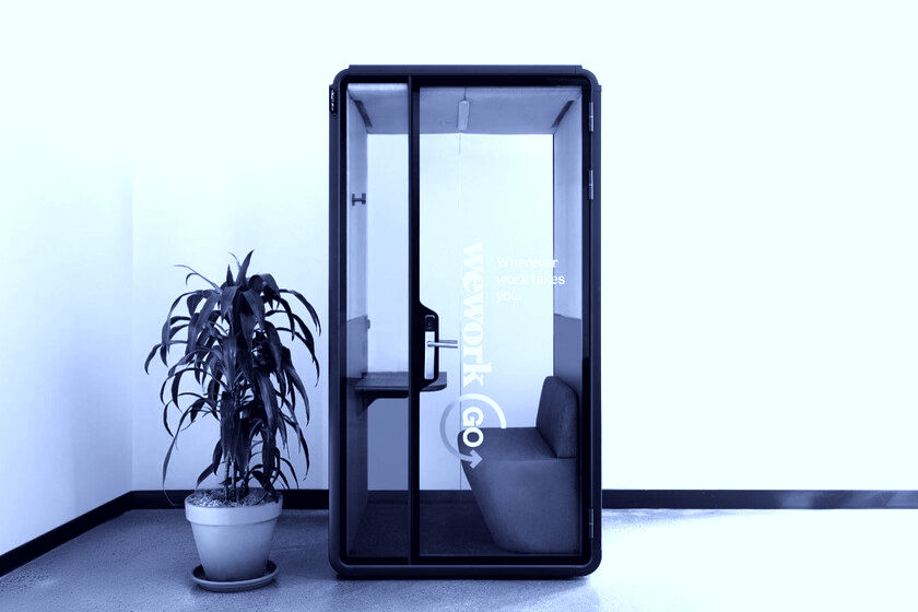 Parecen baños futuristas, pero en realidad son micro oficinas privadas que quieren ser la solución al trabajo remoto