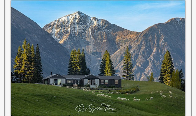 Lodge amongst the mountain Lake Ohau NZ