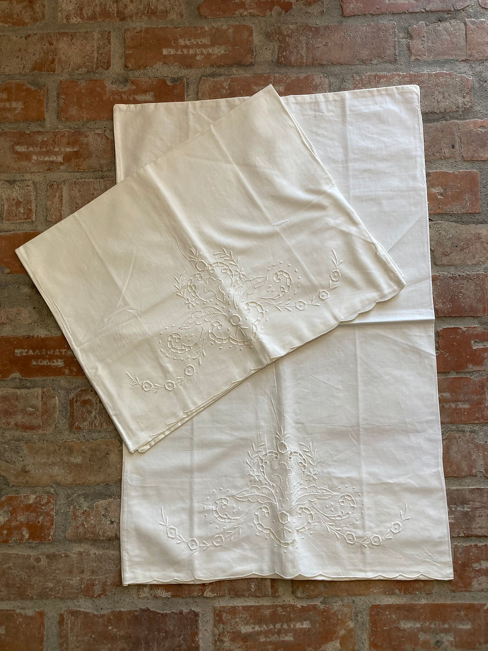 Thumbnail: PAIR OF VINTAGE WHITE COTTON PILLOWCASES
