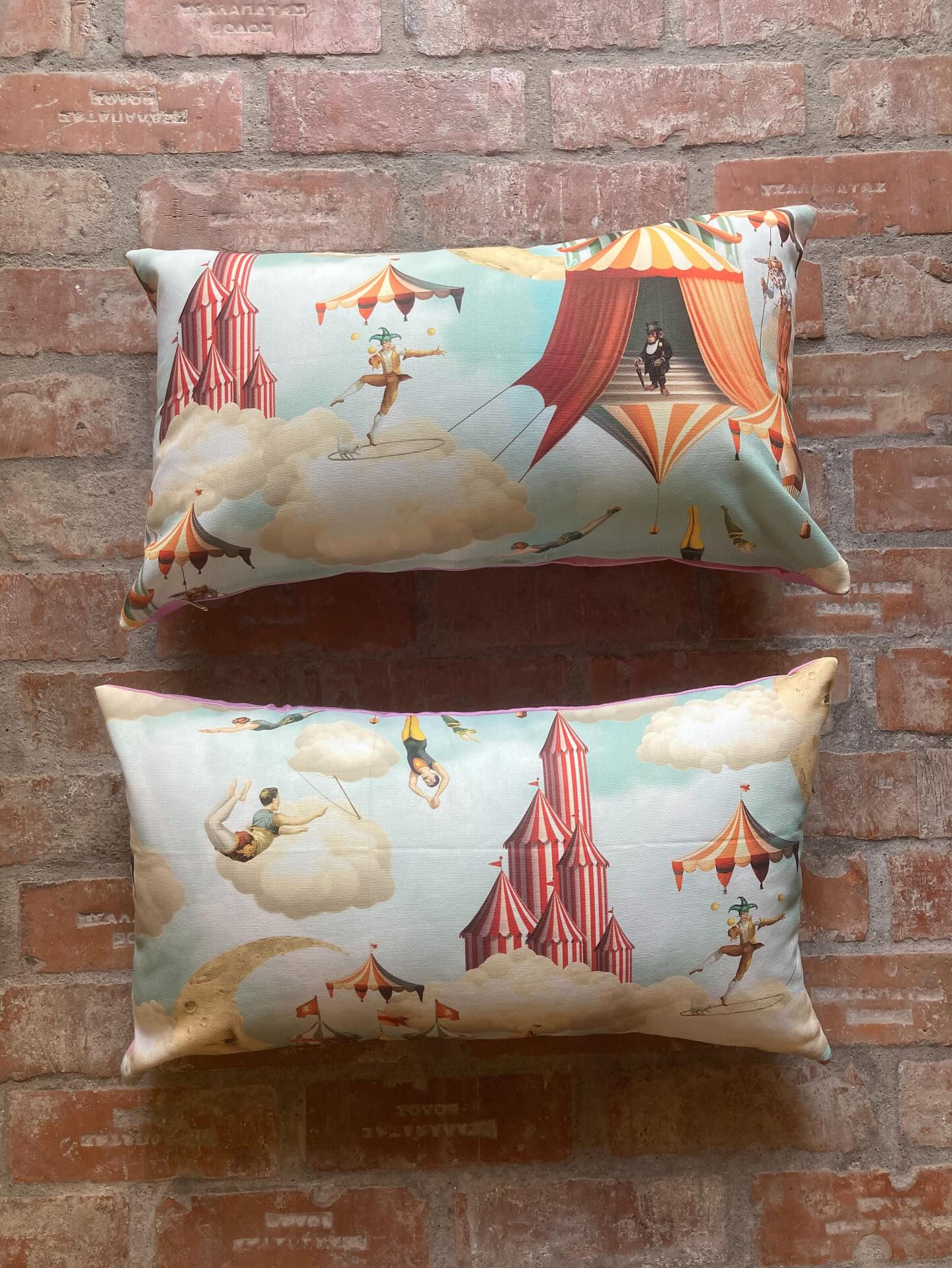 FLYING CIRCUS LUMBAR CUSHION 