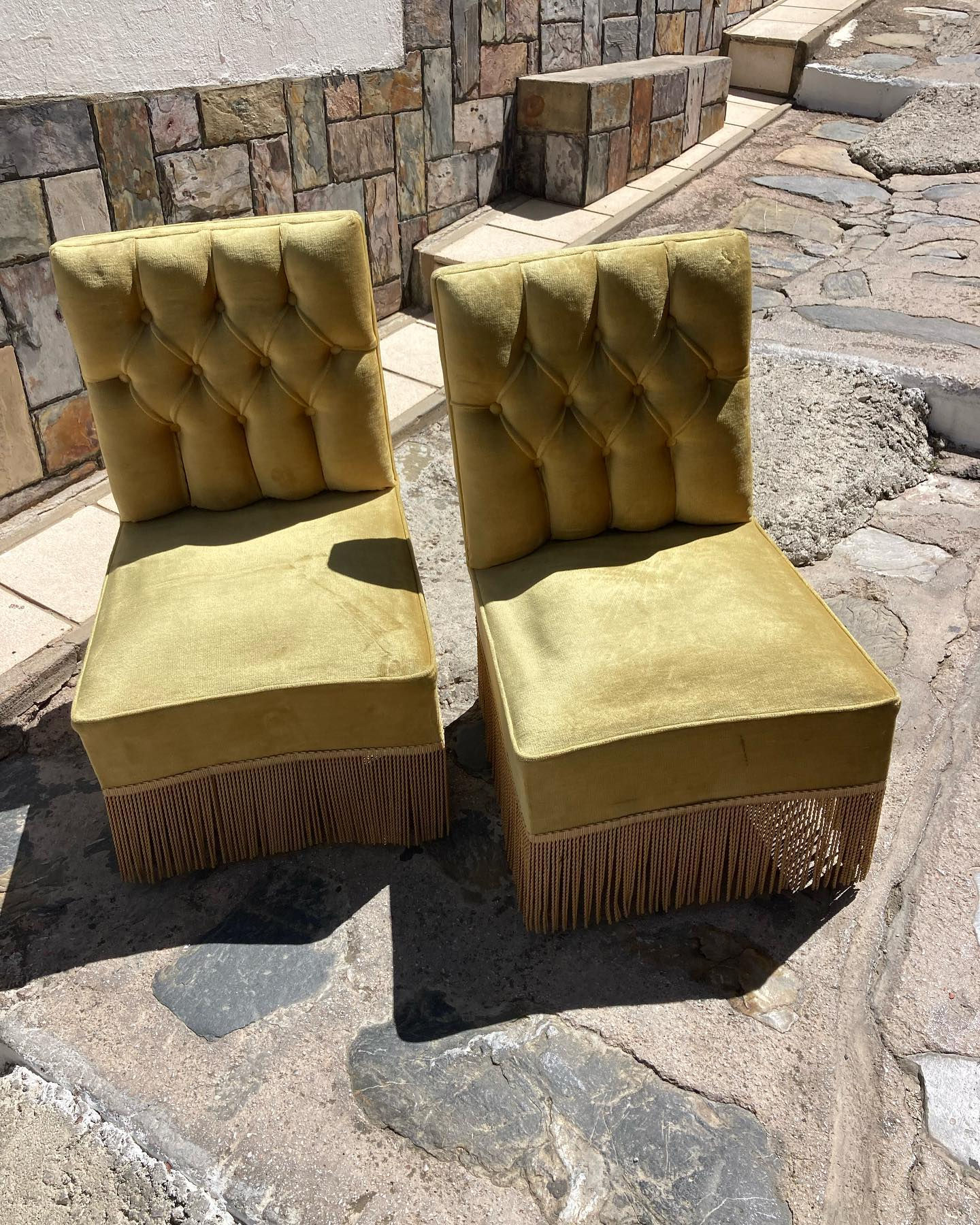 VINTAGE GOLD VELVET BUTTONBACK SLIPPER CHAIR