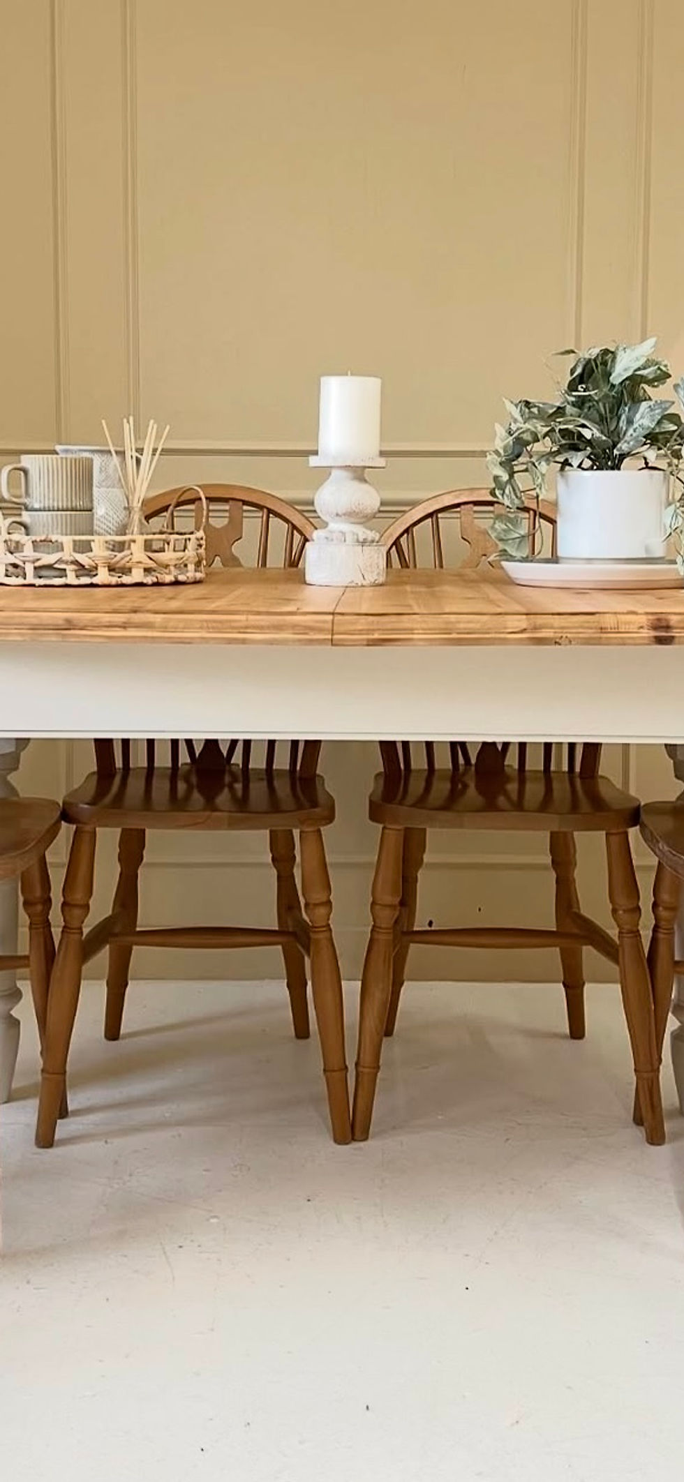 Thumbnail: 6.5ft / Extending Traditional Pine Dining Table