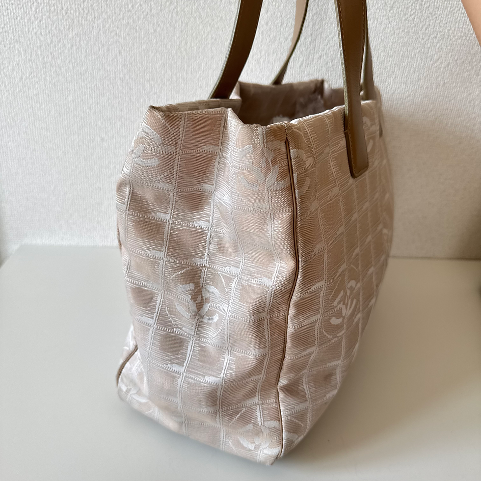 Thumbnail: CHANEL Travel Line Tote Bag in Beige