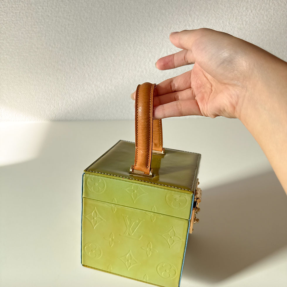 Thumbnail: LOUIS VUITTON Vernis Bleeker Vanity Box in Green