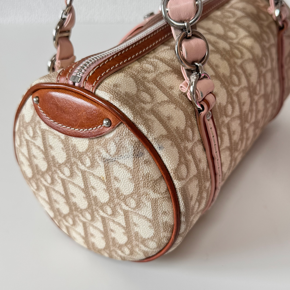 Thumbnail: EXTREMELY RARE CHRISTIAN DIOR Romantique Middle Heart Barrel Bag
