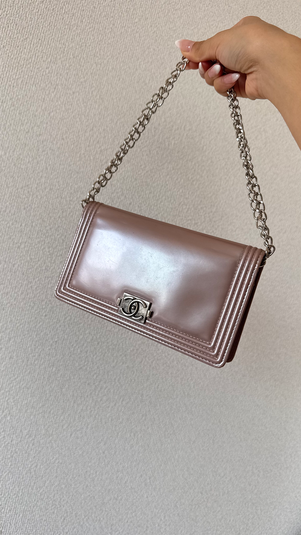 Thumbnail: CHANEL Leboy Bifold Wallet with Chain in Iridescent Pink