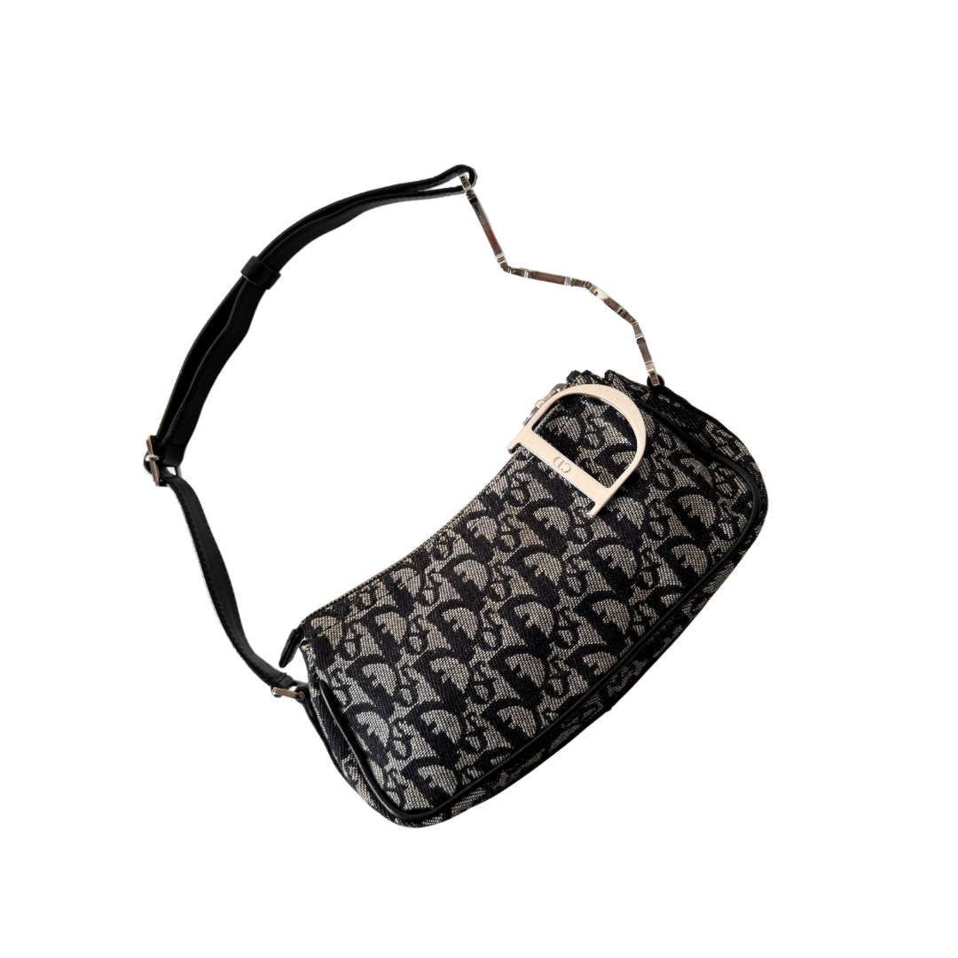 CHRISTIAN DIOR D-charm Pochette in Navy