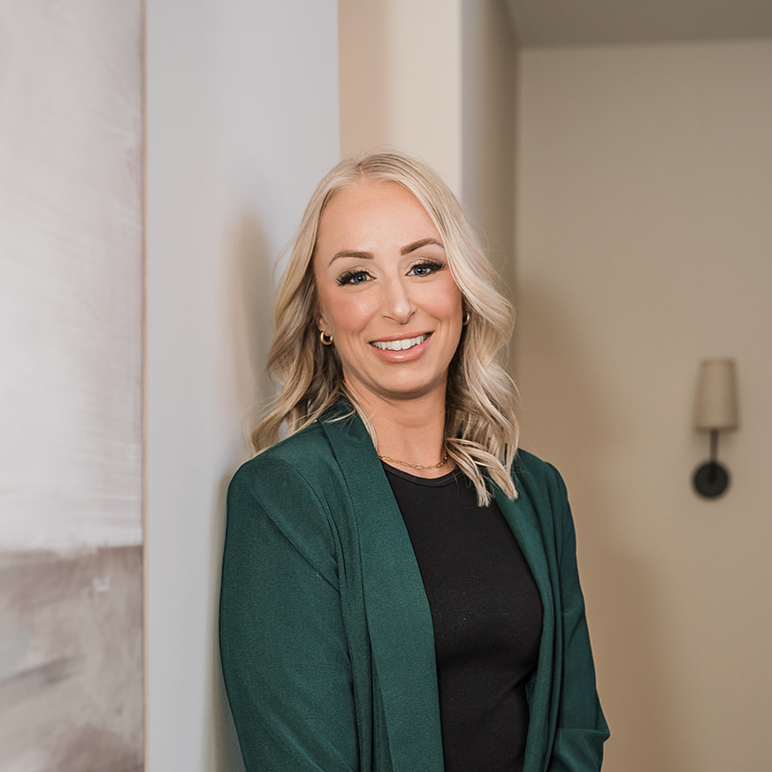 Writer: Jen Schroeder