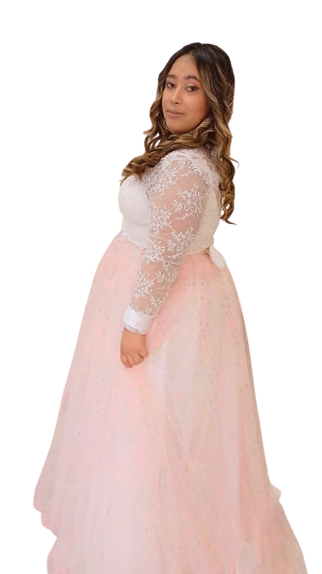 camila_1-removebg-preview_edited.png