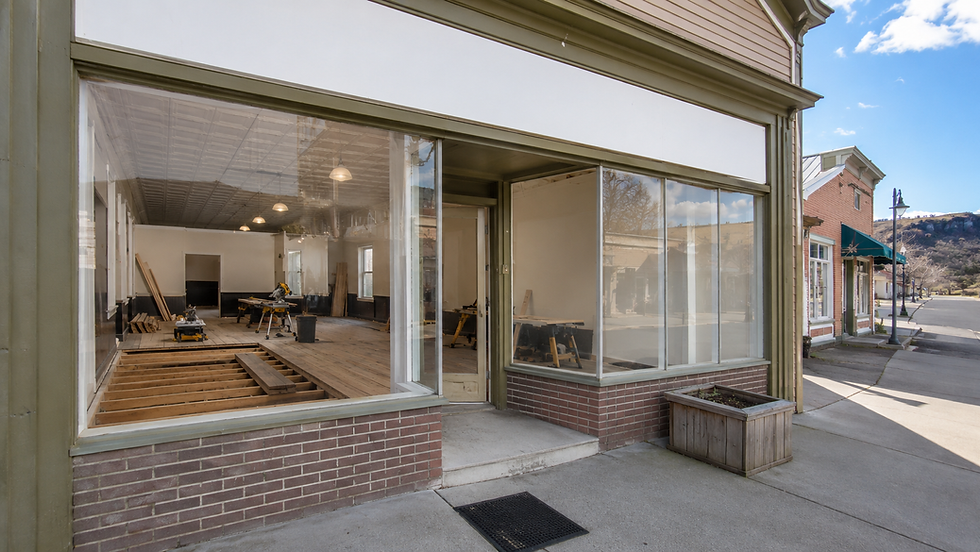 Commercial floor removal for a small business in Prineville or Madras Oregon, DustFree PNW certified service
