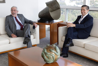 SE REÚNE GIOVANI GUTIÉRREZ CON RECTORDE LA UNAM, ENRIQUE GRAUE
